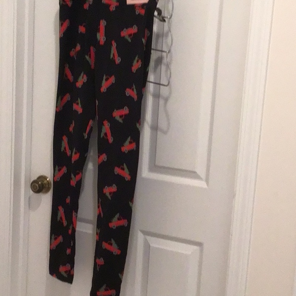 Women’s Xmas fleece leggings trucks w/trees M  & L $7